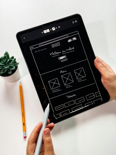 Tecnología, software y sistemas